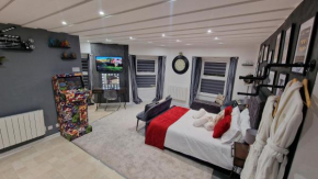 Victoria Loft